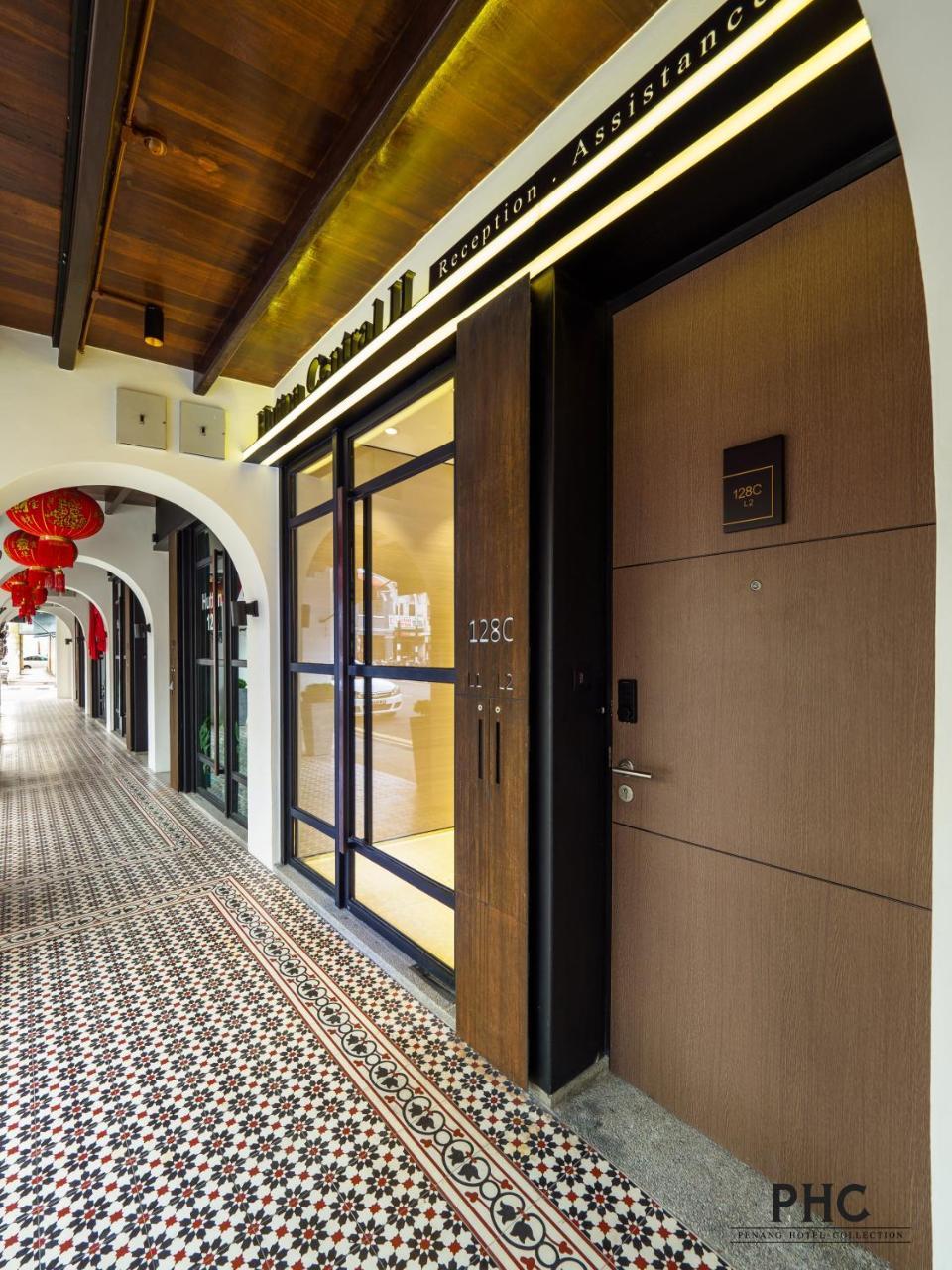 Hutton Central Hotel Managed By The Ascott Limited Джорджтаун Экстерьер фото